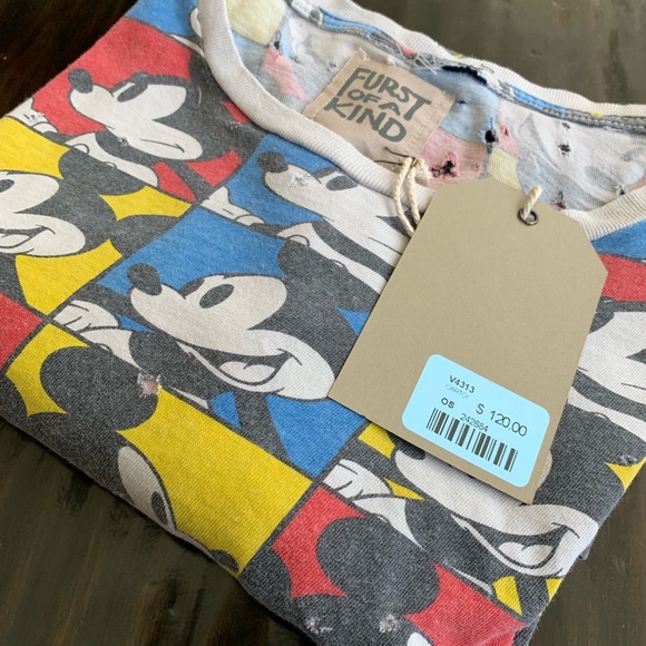 🆕LF FURST OF A KIND || Vintage Mickey Mouse Tee - Picture 8 of 8